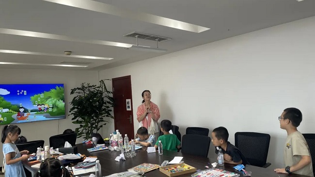 黨建引領聚合力 關愛職工暖人心——公司舉辦家庭教育公益講座助力和諧家風建設